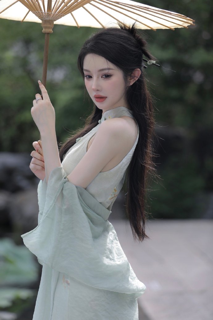永恒族 封面